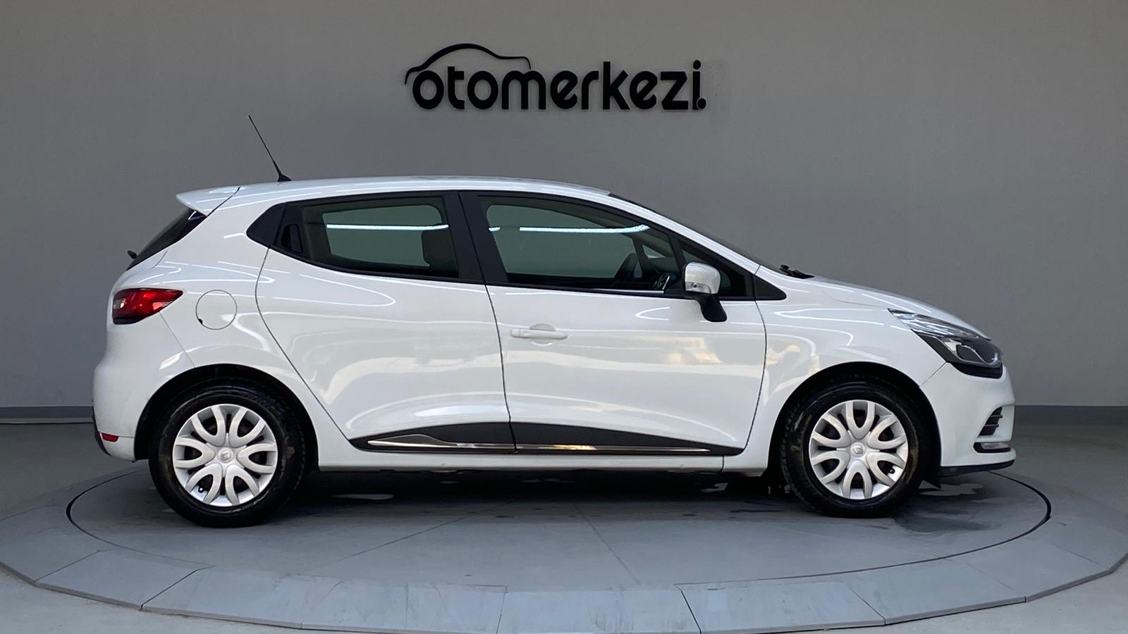 RENAULT CLIO 4